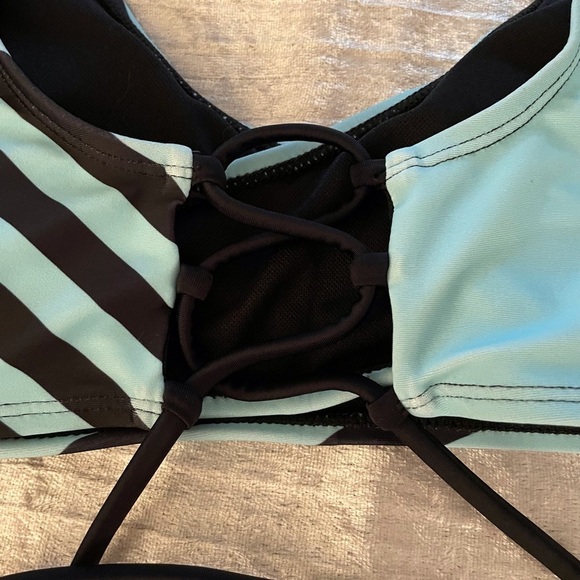 Two Piece Swimsuit Black and Blue Size Medium - Picture 4 of 13